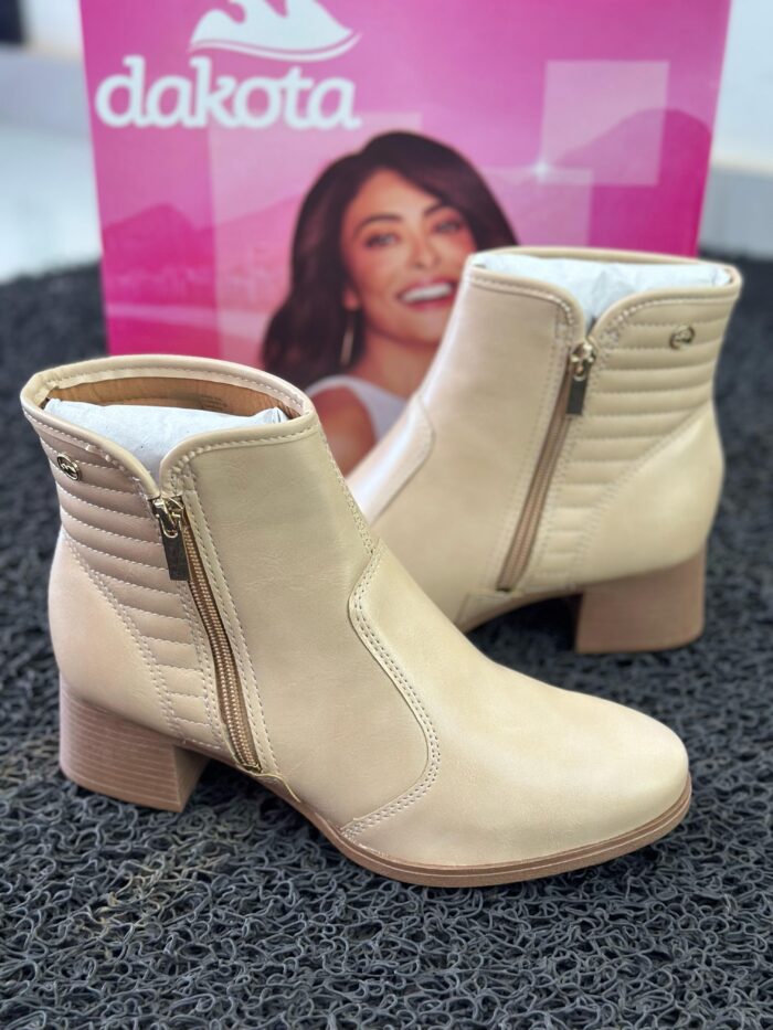 bota dakota de cano curto bege bota dakota de cano curto bege