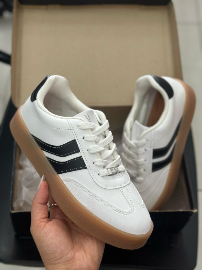 tênis vizzano casual flatform com cadarço feminino branco/preto tênis vizzano casual flatform com cadarço feminino branco/preto