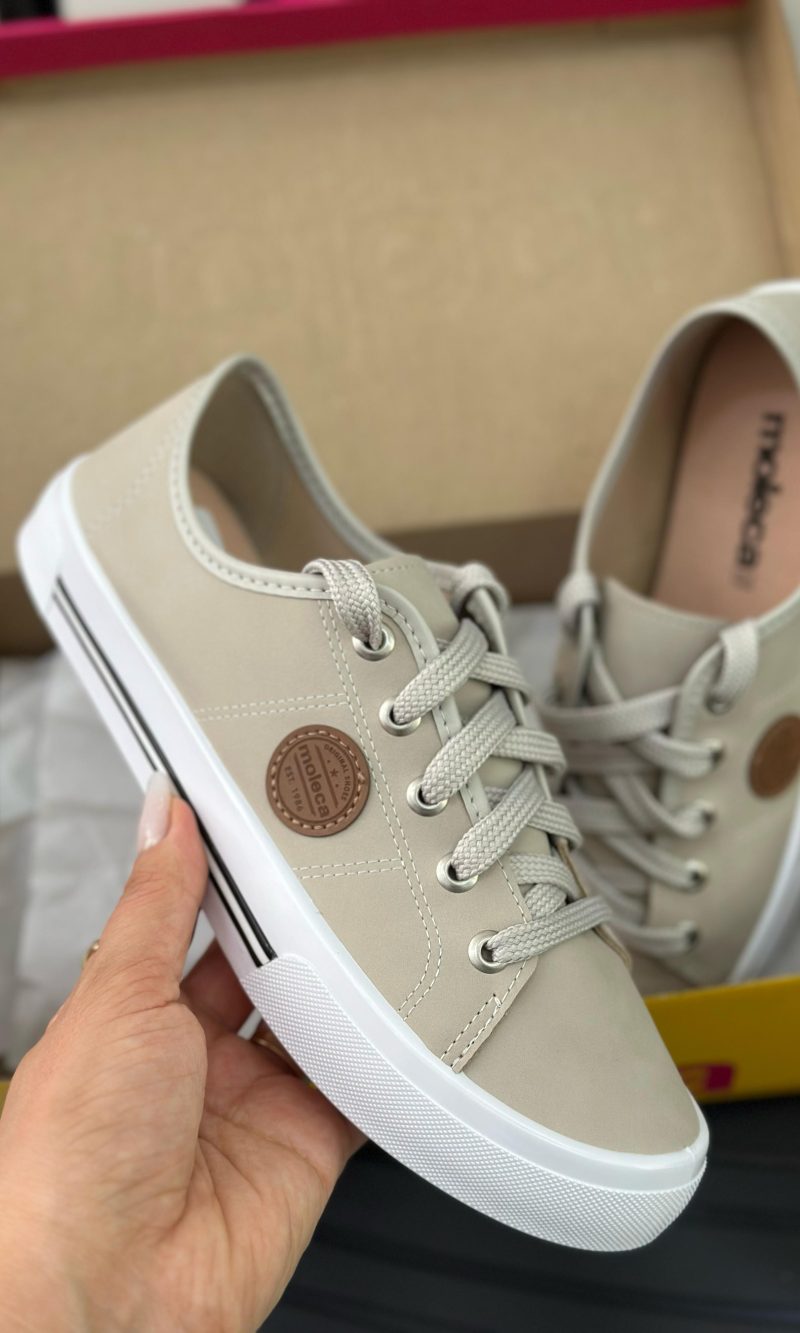 tênis feminino moleca em nobuck bege
