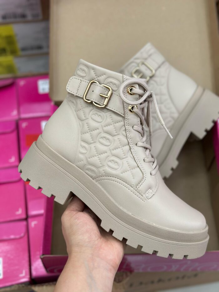 bota dakota cano curto bege bota dakota cano curto bege