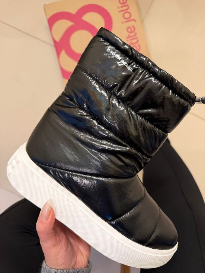 bota puffer feminina petite jolie preta – leve, moderna e super quentinha bota puffer feminina petite jolie preta – leve, moderna e super quentinha