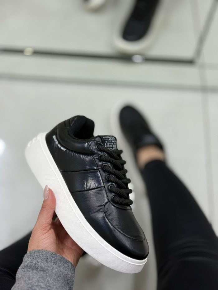 tênis petite jolie start preto pj7542 tênis petite jolie start preto pj7542