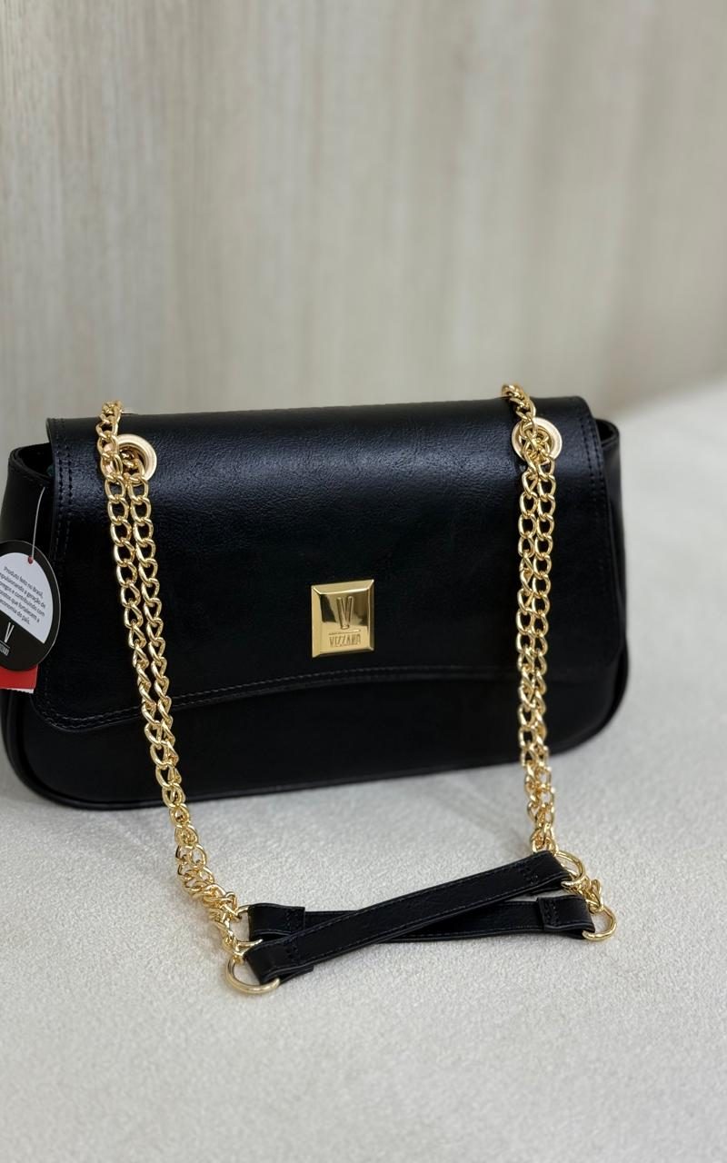 bolsa vizzano preta com alça em corrente dourada bolsa vizzano preta com alça em corrente dourada