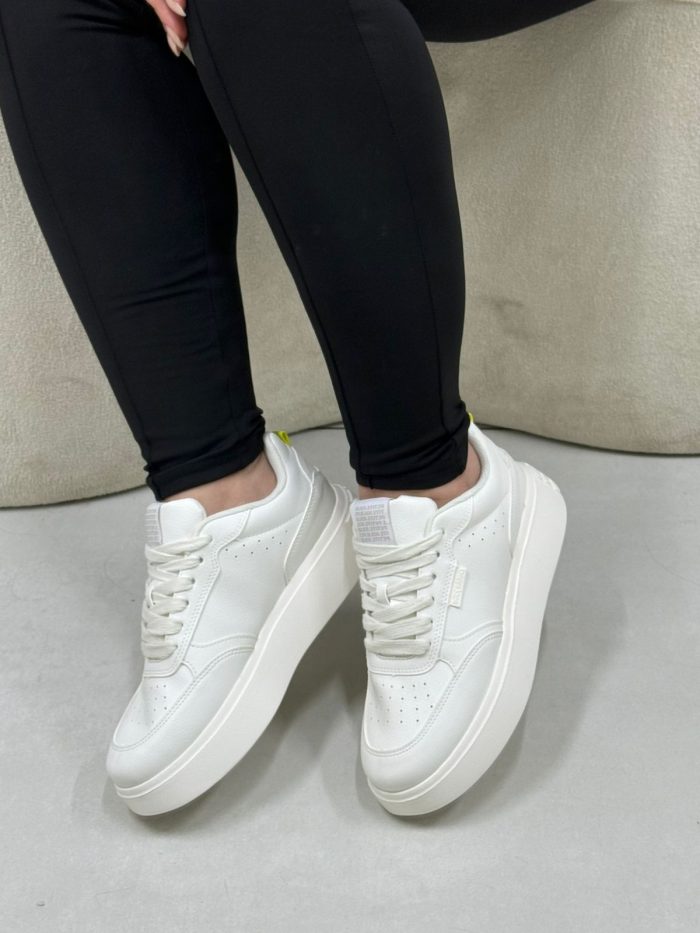 tênis petite jolie start branco pj7537 tênis petite jolie start branco pj7537