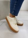 tênis vizzano feminino off white com laço e solado caramelo