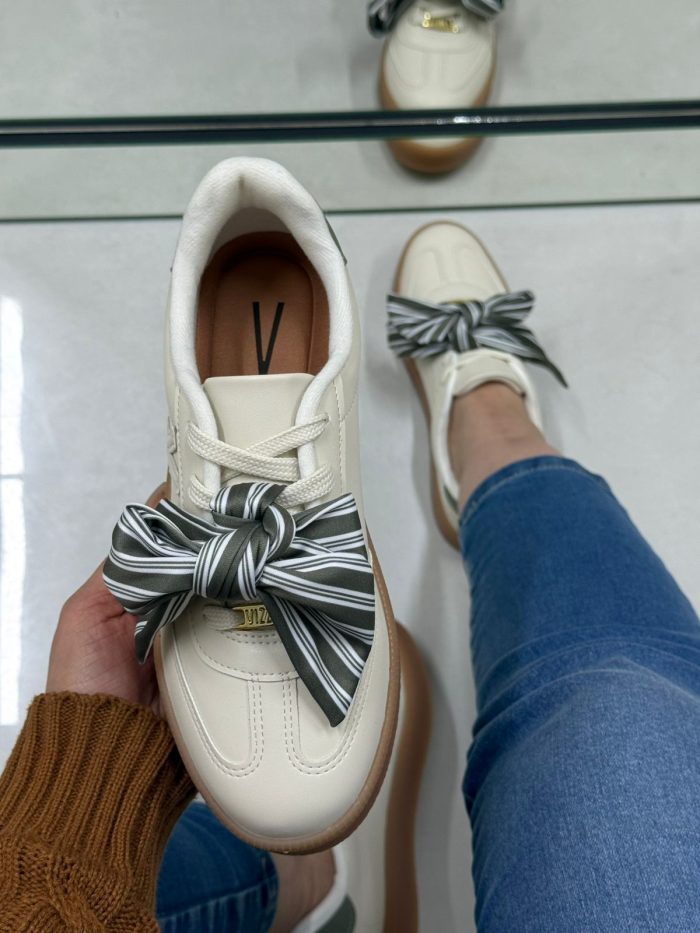 tênis vizzano feminino off white com laço e solado caramelo tênis vizzano feminino off white com laço e solado caramelo