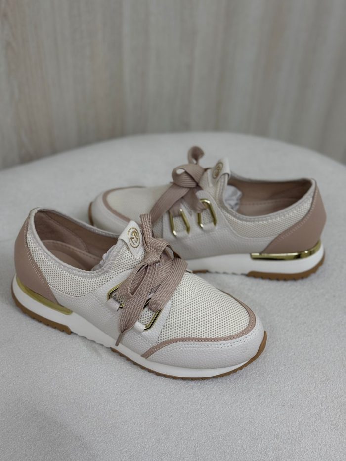 tênis modare nude com detalhes dourados tênis modare nude com detalhes dourados