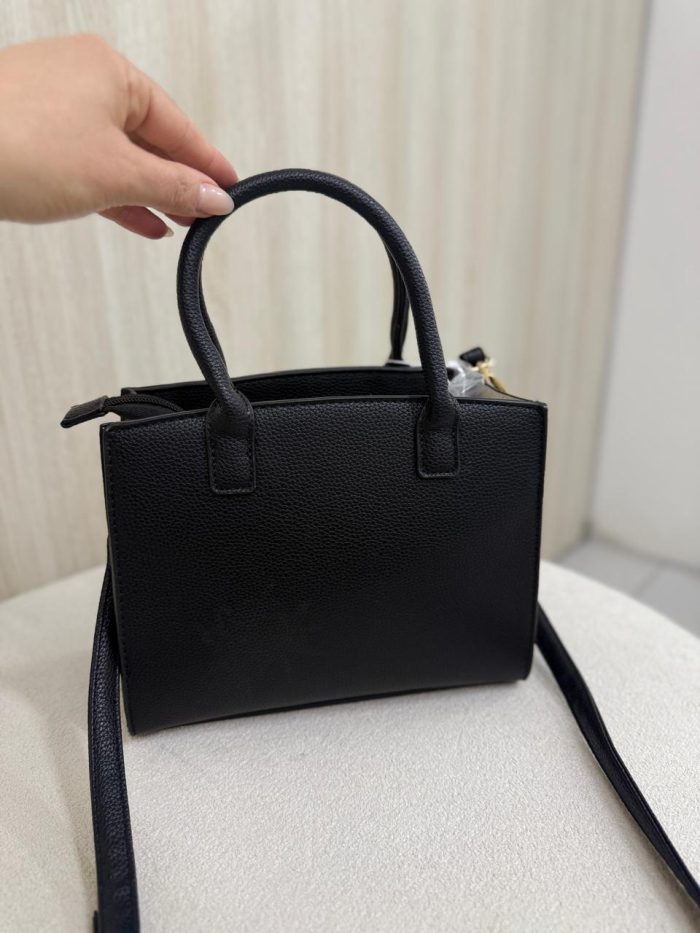 bolsa dakota preta clássica com alça transversal bolsa dakota preta clássica com alça transversal