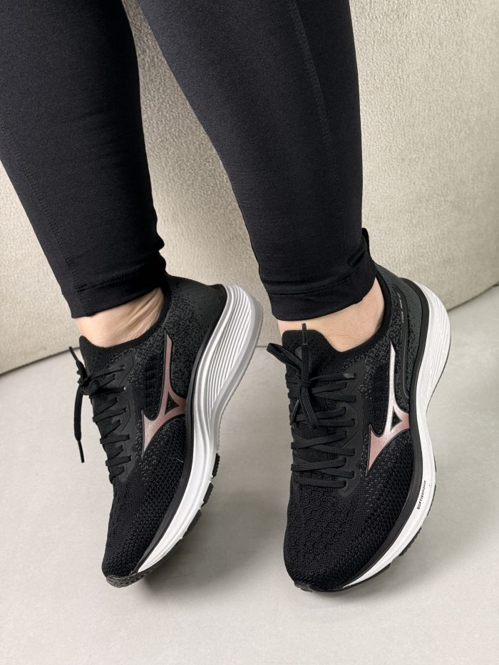 tênis mizuno feminino preto tênis mizuno feminino preto