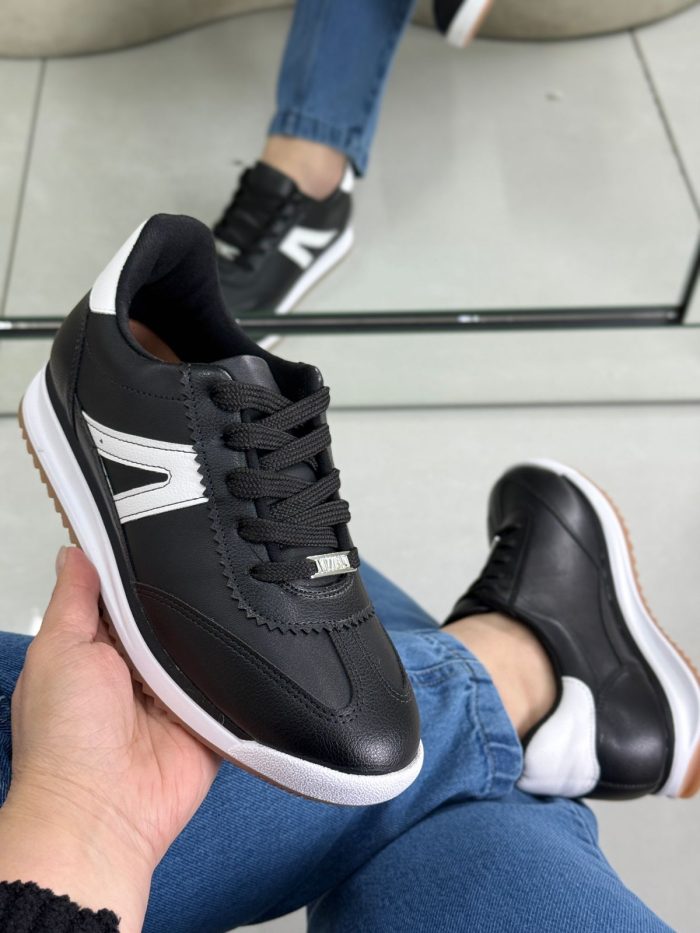 tênis vizzano preto com detalhe branco feminino tênis vizzano preto com detalhe branco feminino