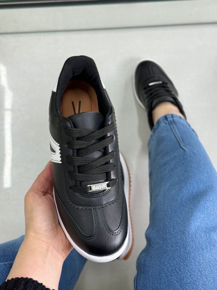 tênis vizzano preto com detalhe branco feminino tênis vizzano preto com detalhe branco feminino