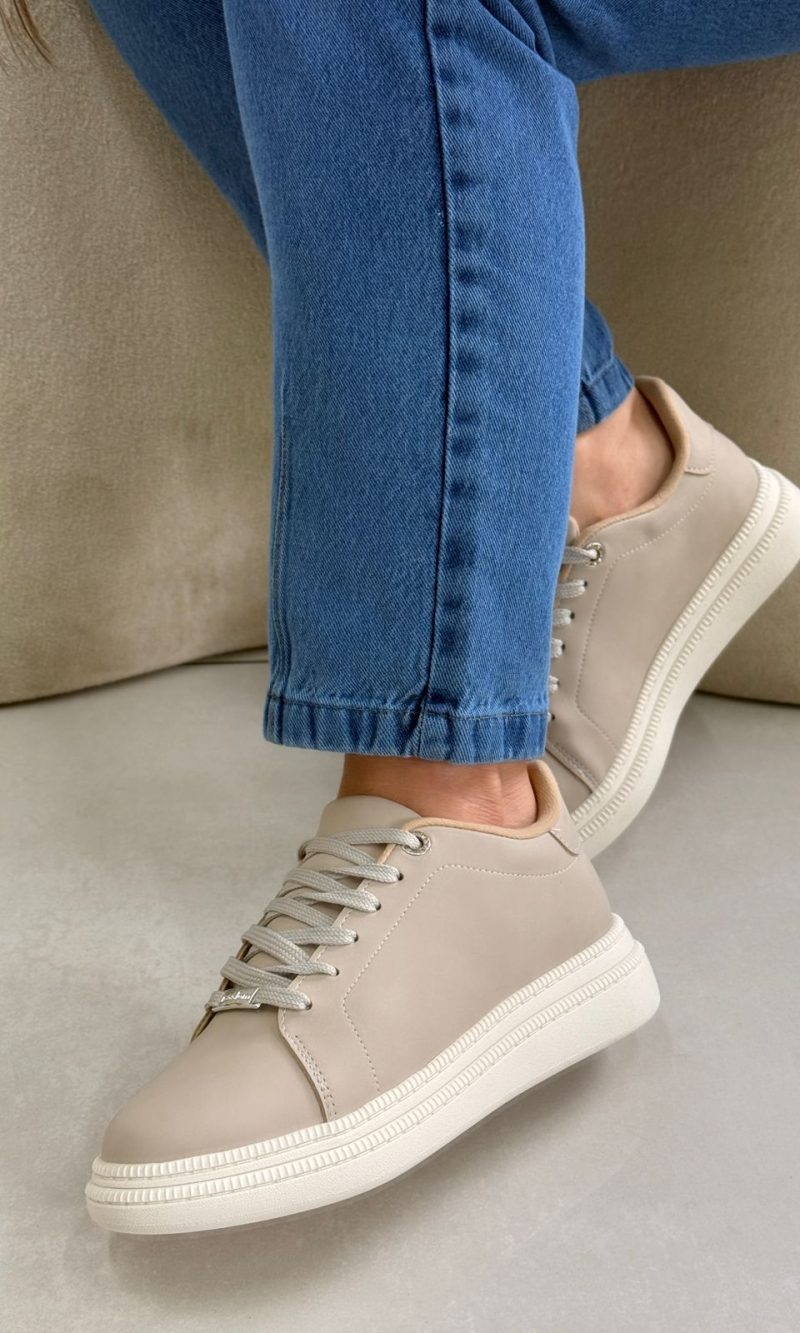 tênis moleca bege casual feminino