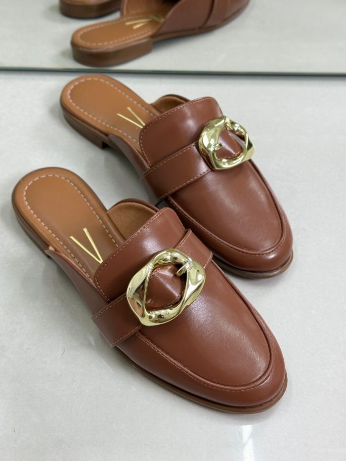mule vizzano marrom com fivela dourada mule vizzano marrom com fivela dourada