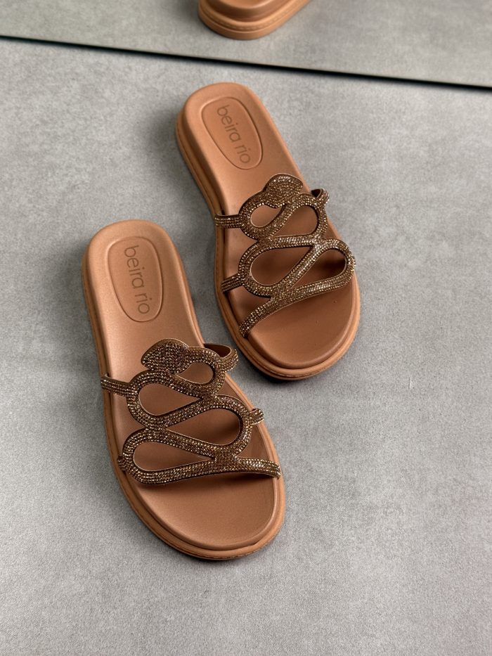 rasteirinha beira rio off white com pedrarias