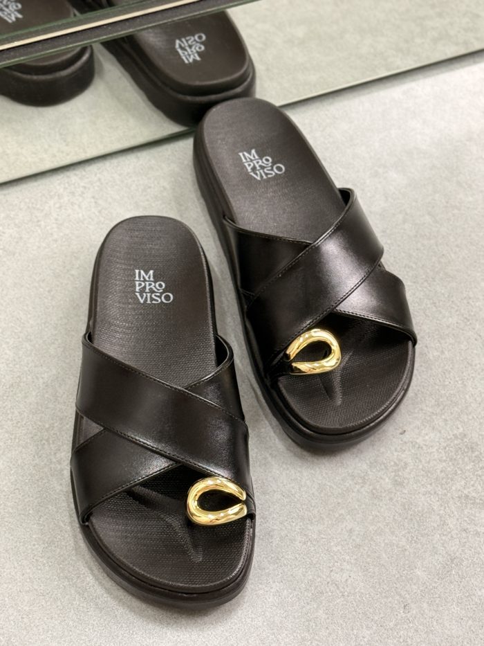 papete preta tira em x com detalhe dourado improviso papete preta tira em x com detalhe dourado improviso