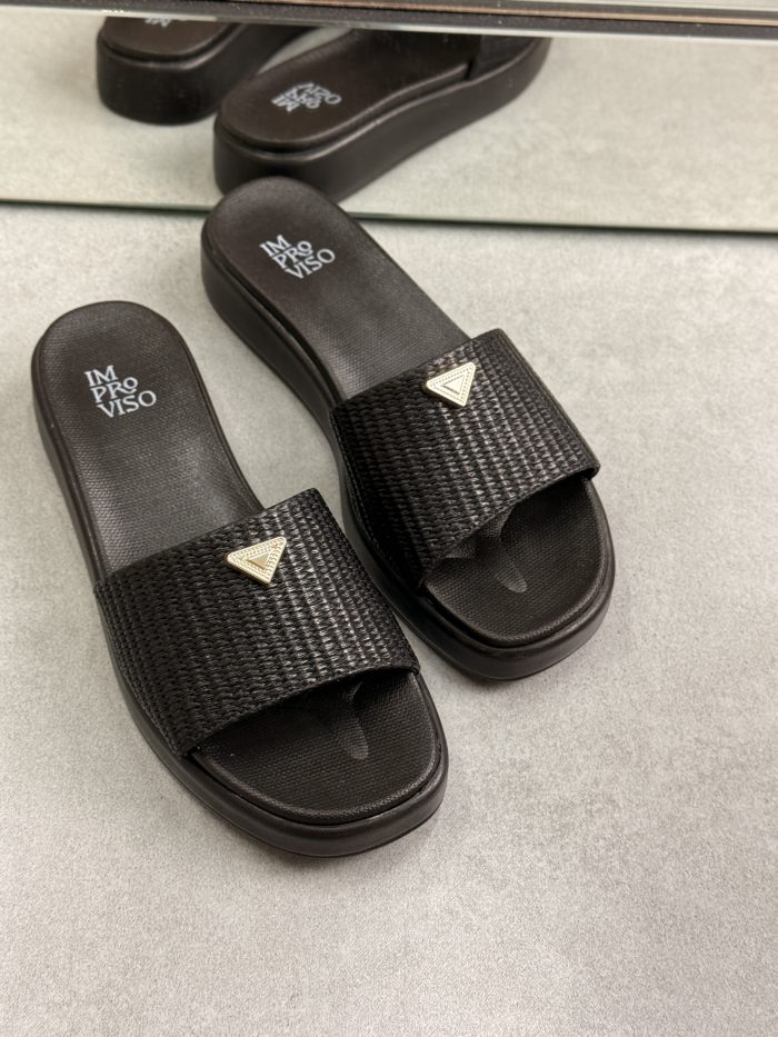 papete preta tira em x com detalhe dourado improviso papete preta tira em x com detalhe dourado improviso