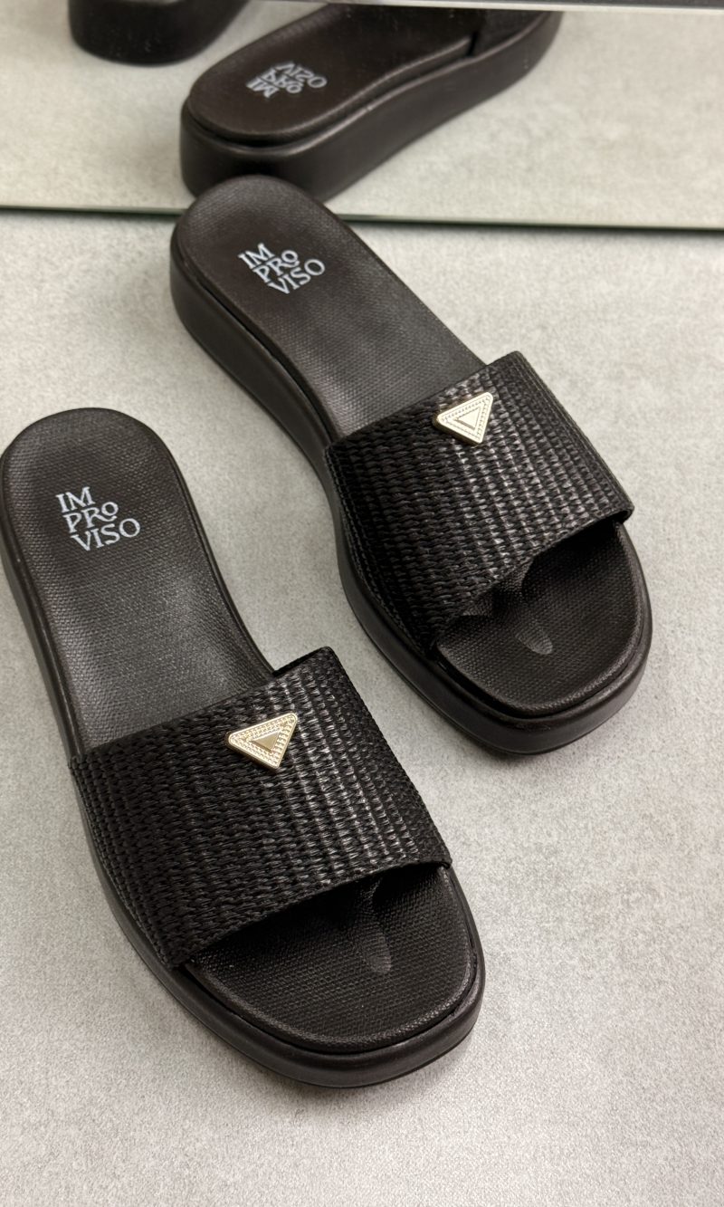 papete preta tira em x com detalhe dourado improviso