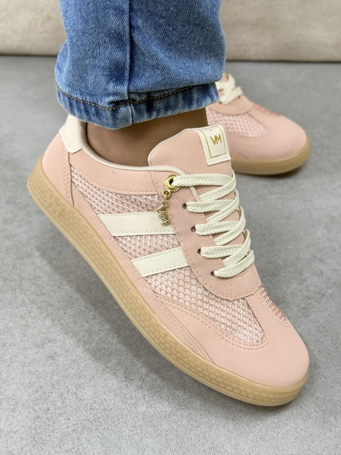 tênis via marte rosa com detalhes em tela e solado bege tênis via marte rosa com detalhes em tela e solado bege