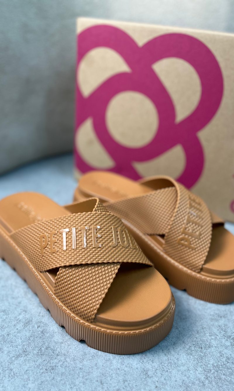 sandália slide plataforma feminina petite jolie caramelo sandália slide plataforma feminina petite jolie caramelo