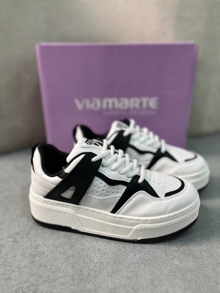 tênis via marte branco com detalhes caramelo tênis via marte branco com detalhes caramelo