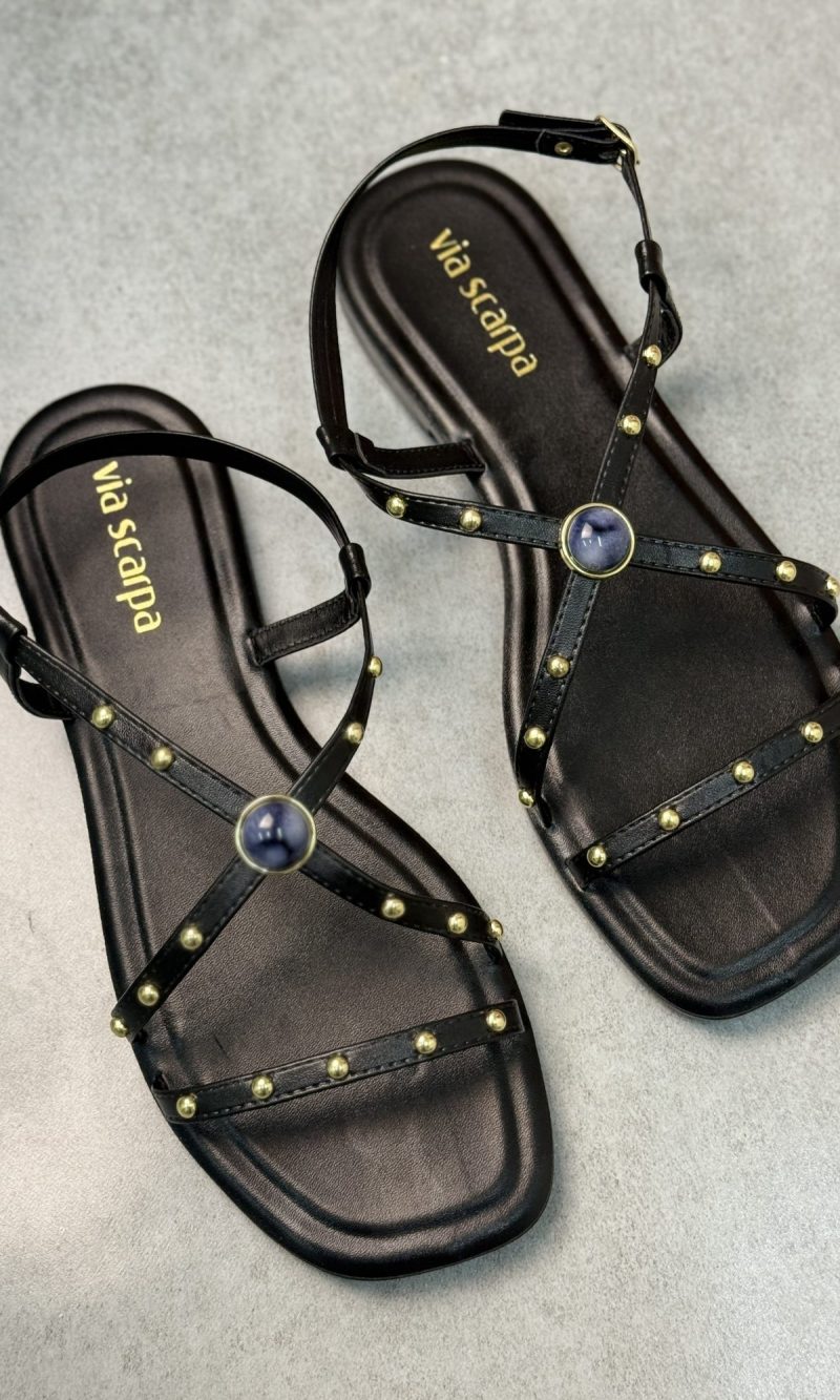 rasteirinha via scarpa preta rasteirinha via scarpa preta