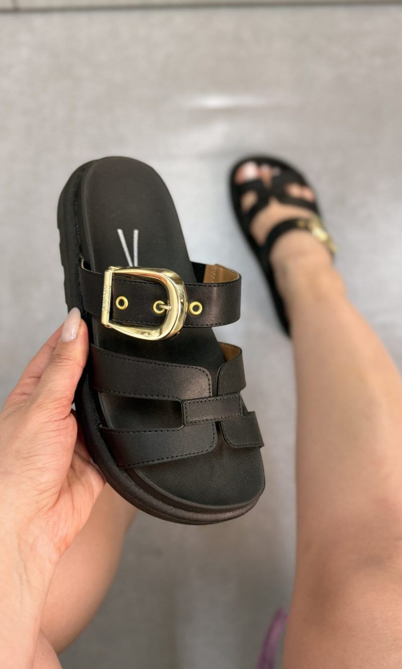 tênis via marte chunky off white com detalhes caramelo e preto