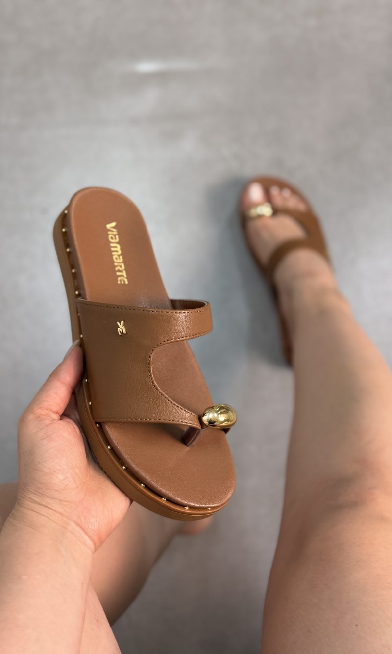 tênis via marte chunky off white com detalhes caramelo e preto tênis via marte chunky off white com detalhes caramelo e preto