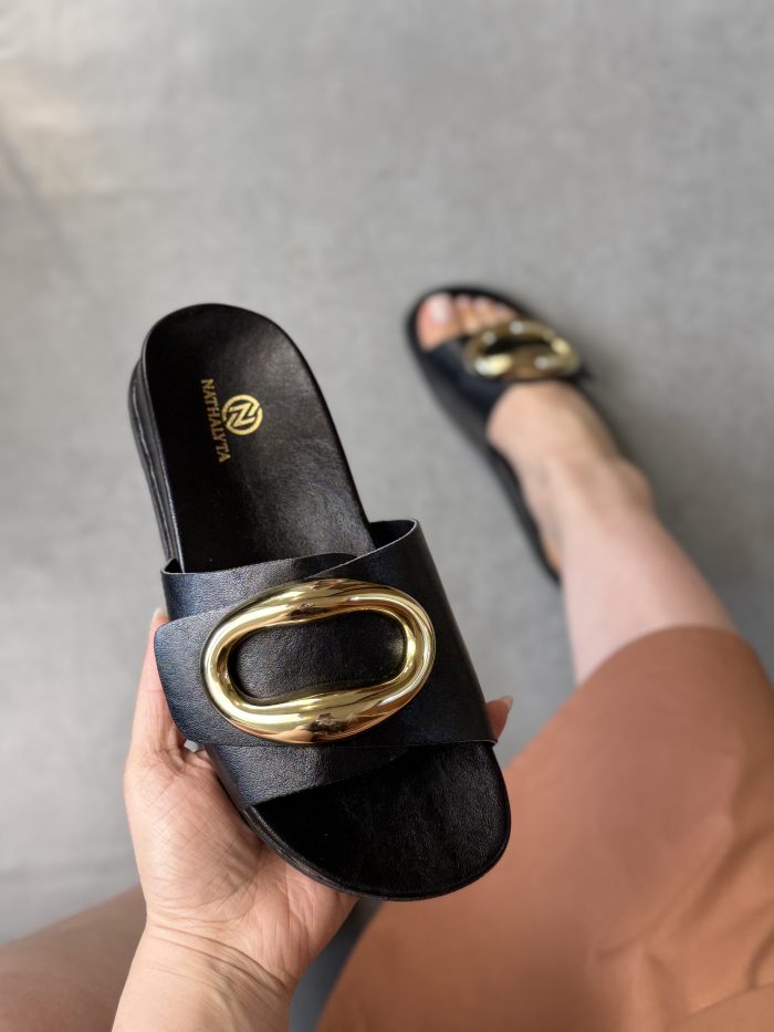 sandália nathalyta caramelo com detalhe dourado sandália nathalyta caramelo com detalhe dourado