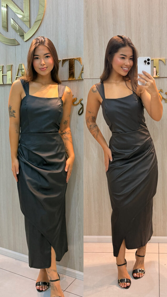 vestido midi preto em courino com fenda