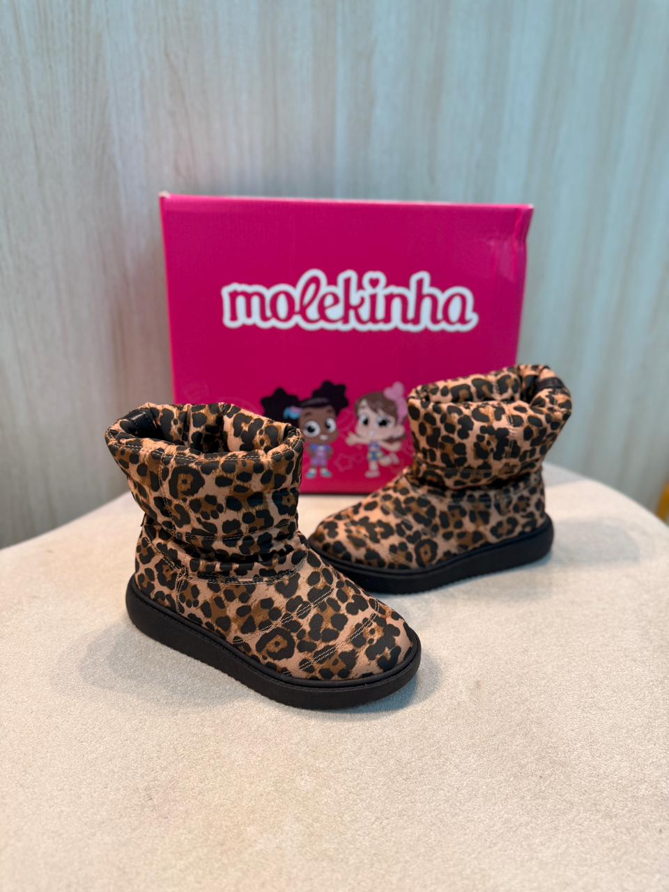 bota via marte feminina cano curto preta com salto bloco