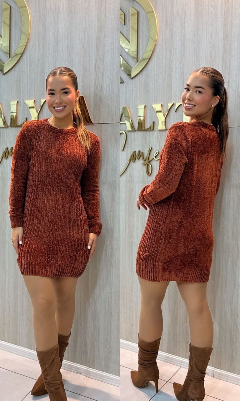 blusa modal feminina marrom com aplicações de corações brancos