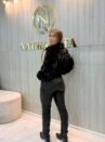 jaqueta teddy feminina off white peluciada com zíper