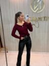 blusa modal gola ampla com zíper bordô