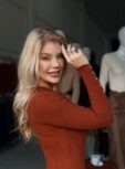 vestido modal canelado caramelo com detalhes nas mangas