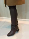 bota cano longo feminina preta salto bloco clássica e confortável